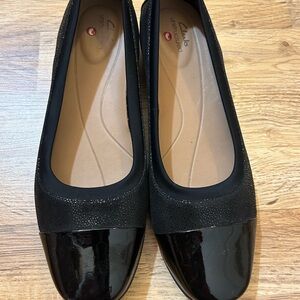 Clarks Women's Black Patent Flats